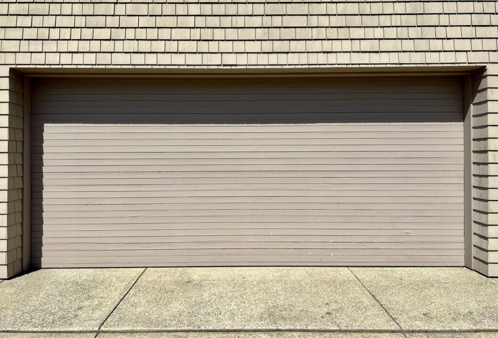 minimalist garage